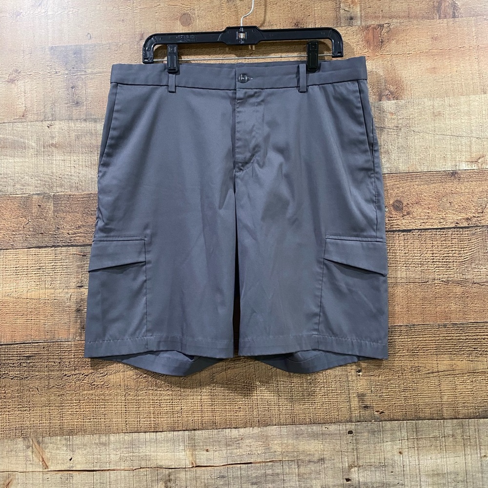 Nike Golf Standard Fit Mens Bermuda Shorts Size 34